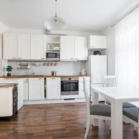 Center Summer Apartment